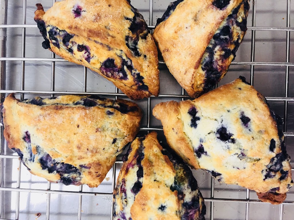 Five Girls Baking | 181 Main St, Liverpool, NS B0T 1K0, Canada | Phone: (902) 354-5551