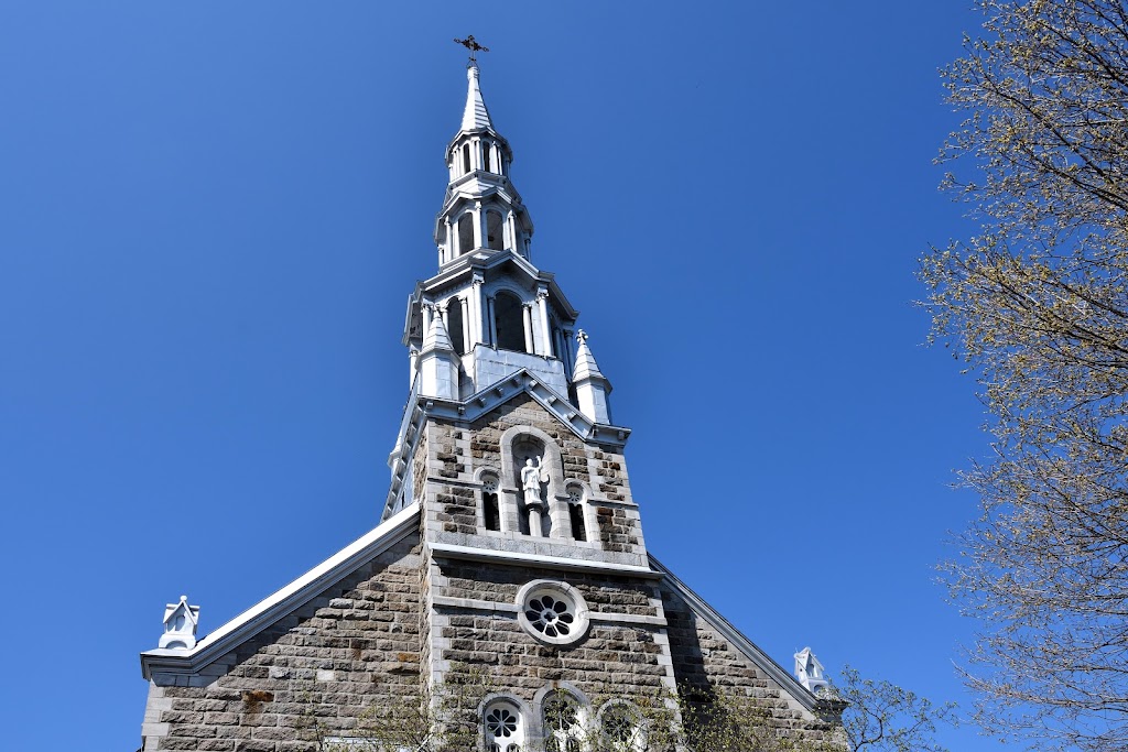 Paroisse Saint-François-Xavier | 650 Rue Shefford, Bromont, QC J2L 1C1, Canada | Phone: (450) 534-2181