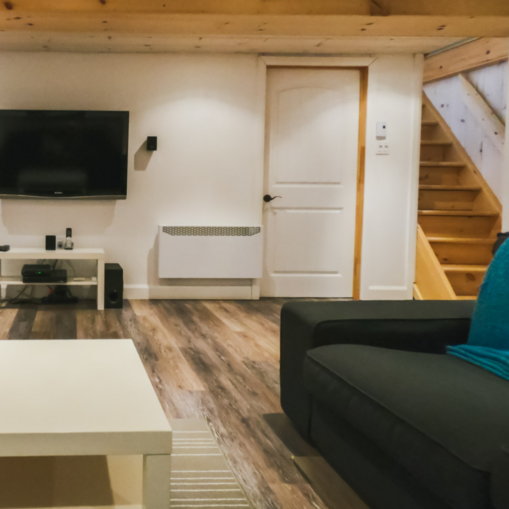 Chalets Plein Bois - LE HUARD | 710 Chem. du Lac Ste Rose S, Mandeville, QC J0K 1L0, Canada | Phone: (514) 668-2586