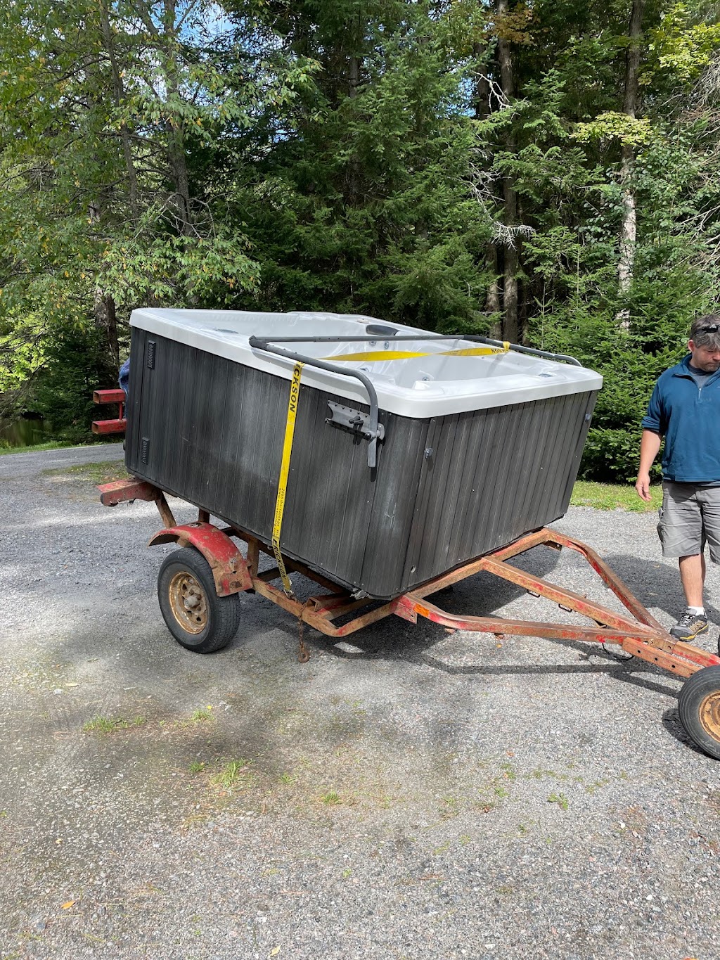 Hot Tub & Spa Moving Movers Service 15+ Years Safe | 73 Rose St, Lindsay, ON K9V 4R6, Canada | Phone: (647) 539-8827