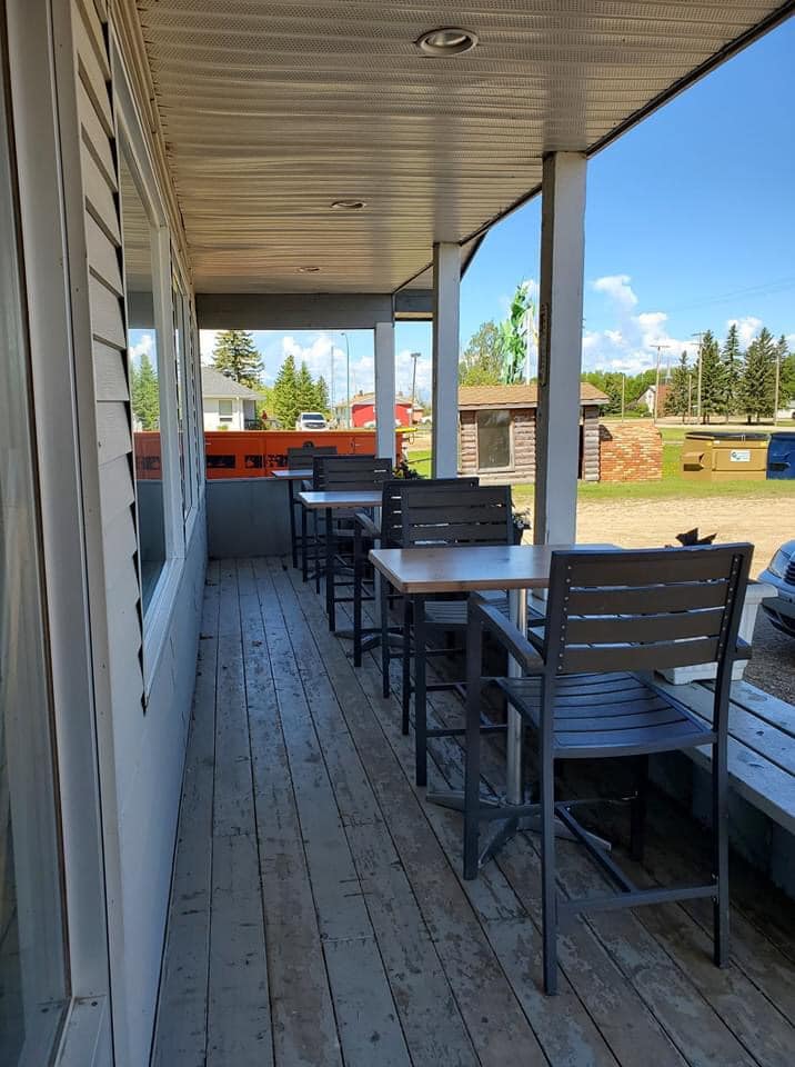 La Belle Patate Bistro | 716 Main Street, Saint Isidore-de-Bellevue, SK S0K 3Y0, Canada | Phone: (306) 423-8888