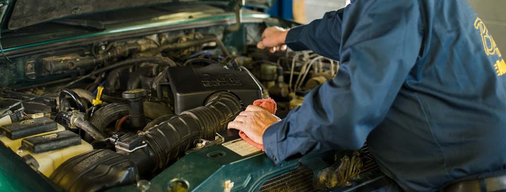Power Tune & Brakes Shop - Auto Repair, Oil Change Shop and Gara | 236 MacKay Rd, North Vancouver, BC V7P 3H4, Canada | Phone: (604) 986-6777