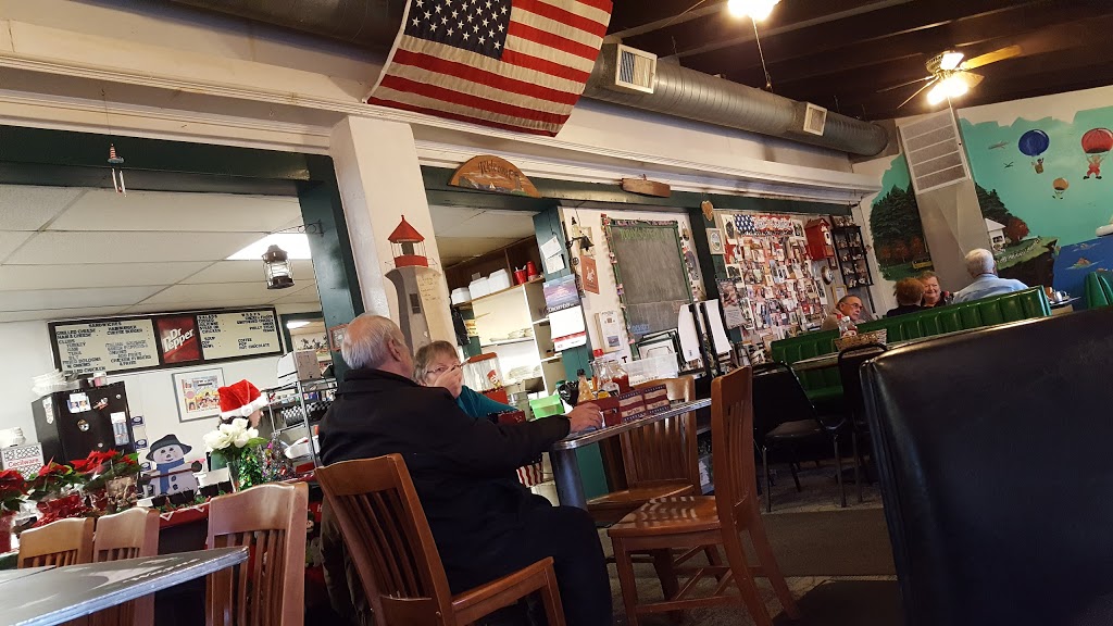 McMahons Family Restaurant | 1849 Grand Island Blvd, Grand Island, NY 14072, USA | Phone: (716) 773-9707