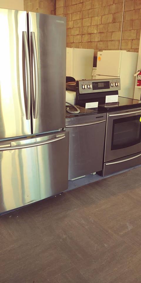 Phil Nute Appliance Service | 212 Ross St, St Thomas, ON N5R 3Y3, Canada | Phone: (519) 631-0785