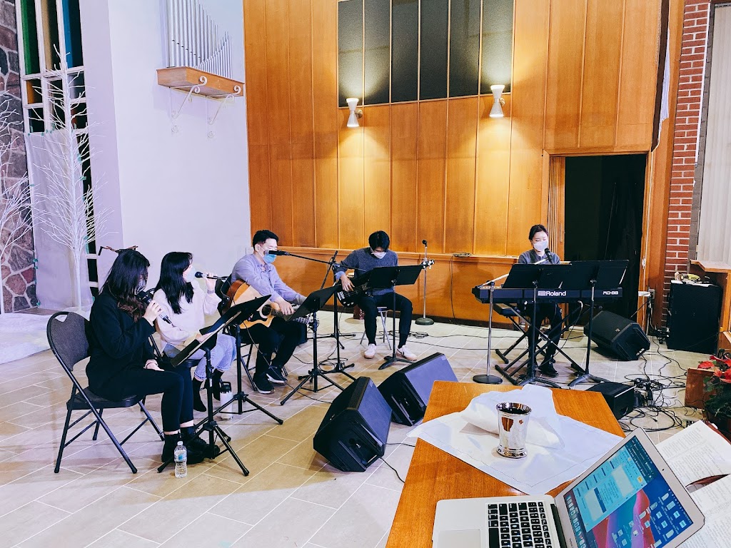 THE HOLY ONE COMMUNITY CHURCH(거룩한 하나교회) | United Church, 44 Delma Dr, Etobicoke, ON M8W 4N6, Canada | Phone: (647) 330-7756