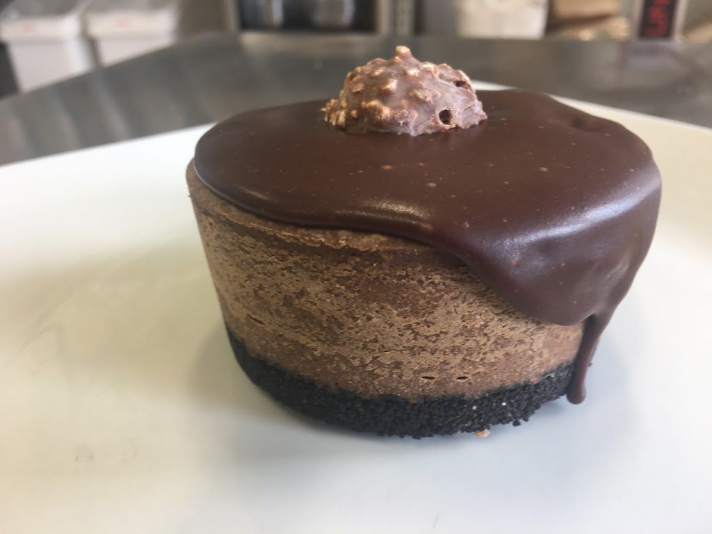 DESSERTLICIOUS | 588 Edward Ave #44, Richmond Hill, ON L4C 9Y6, Canada | Phone: (905) 237-2117