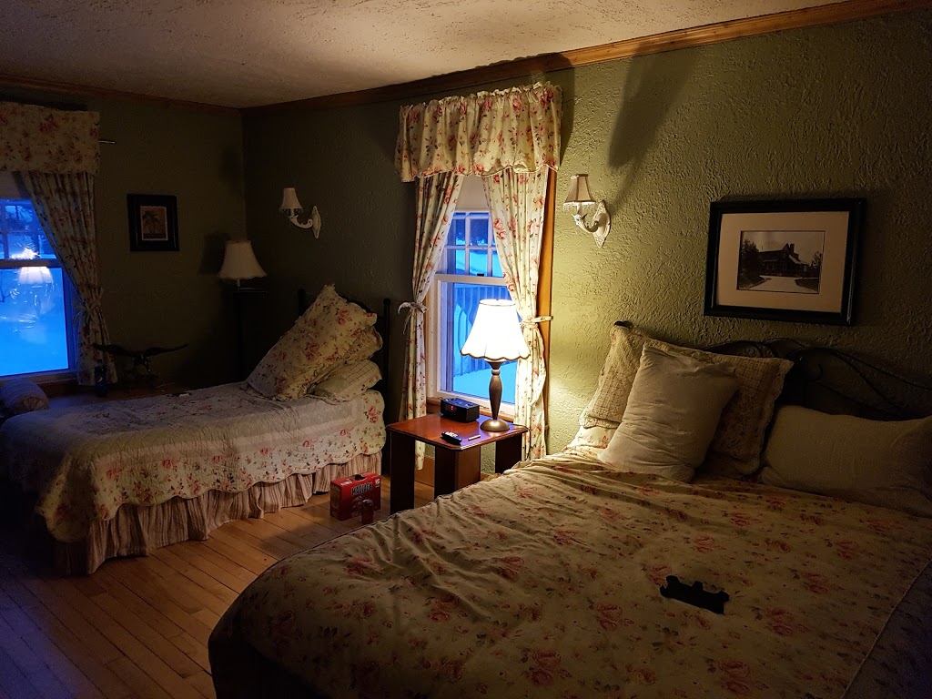 Auberge la Bonne Mine | 1425 Rue Mooney Ouest, Thetford Mines, QC G6G 2J4, Canada | Phone: (418) 338-2056