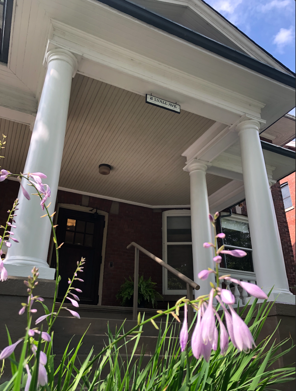 Bryan Lok Osteopathy | 2 Lyall Ave, Toronto, ON M4E 1V8, Canada | Phone: (647) 794-1613