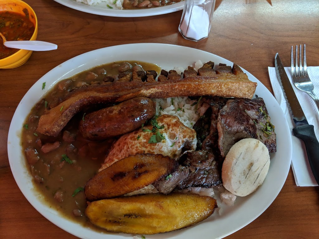 Las Delicias | 59 A Dundas St W, Mississauga, ON L5B 1H7, Canada | Phone: (905) 232-0060