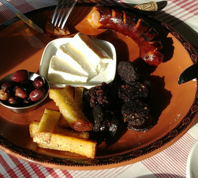 Tasca Piri Piri | 770 Hamilton Rd, London, ON N5Z 1T9, Canada | Phone: (519) 601-5556