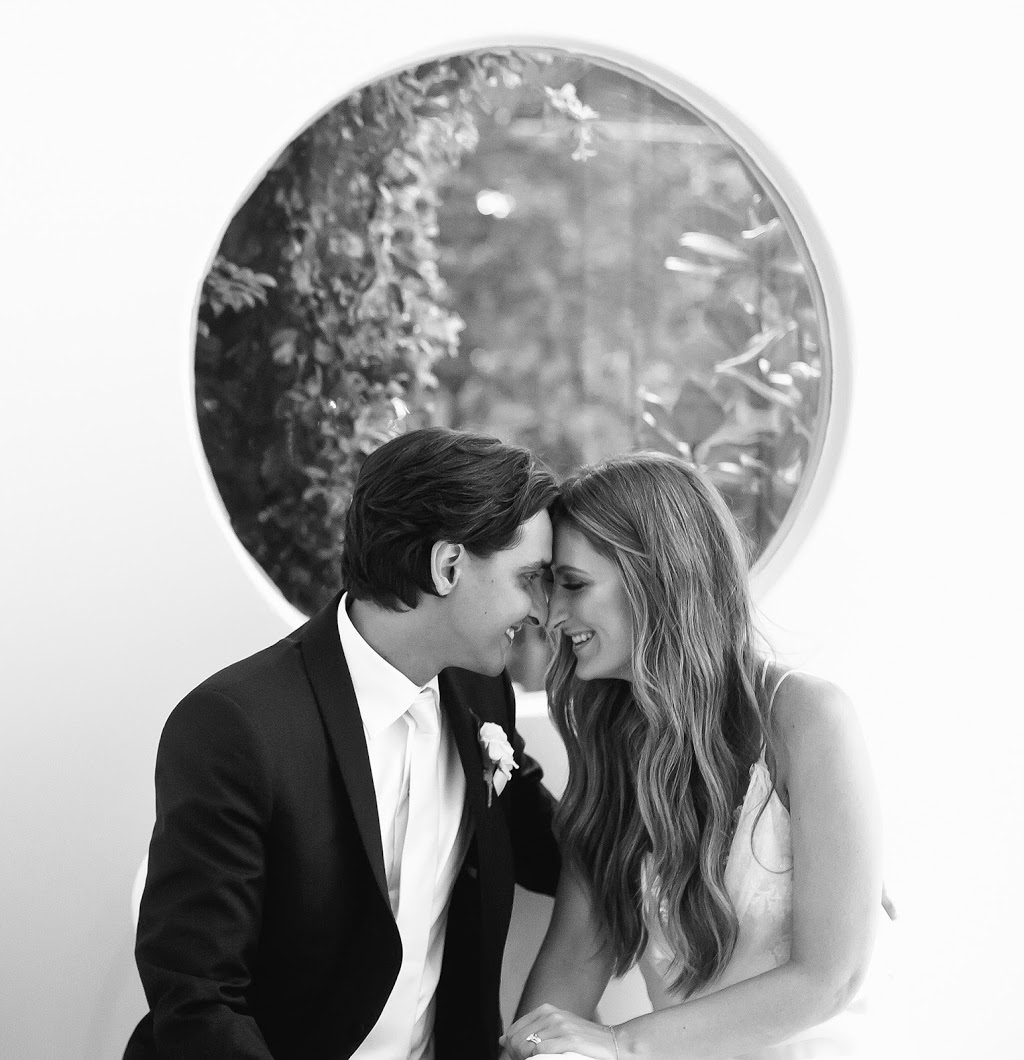 WHITEWALL Weddings | 2523 16a St SE, Calgary, AB T2G 3S9, Canada | Phone: (403) 390-2115