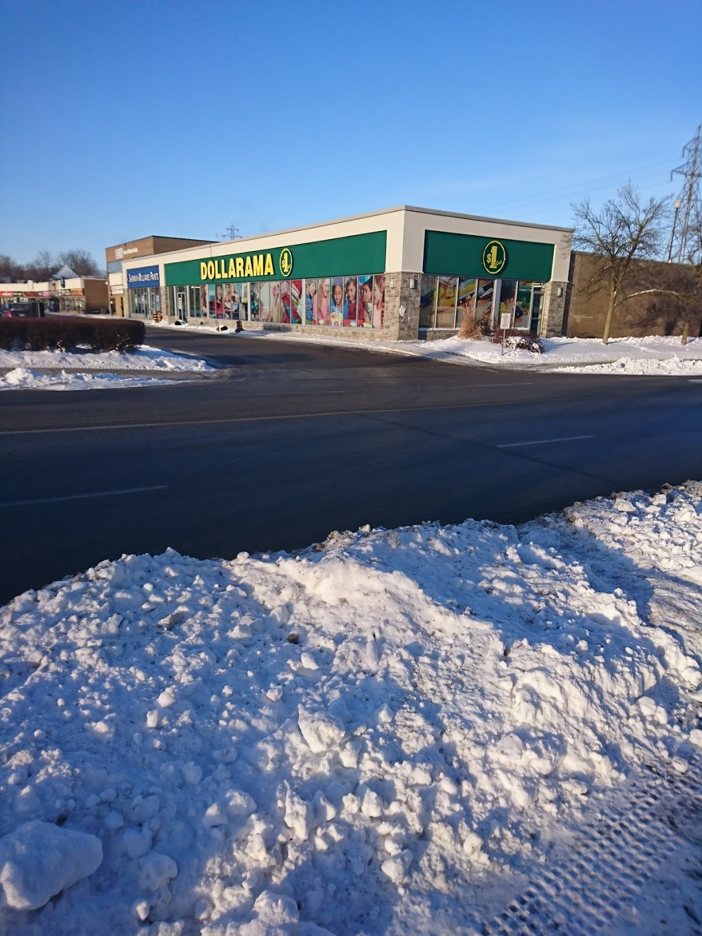 Dollarama | 370 Highland Rd W Evergreen Plaza, Kitchener, ON N2M 5J9, Canada | Phone: (519) 570-1701