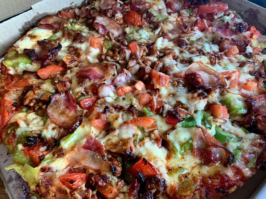 Roberts Street Pizza | 20 Roberts St, Ladysmith, BC V9G 1A5, Canada | Phone: (250) 245-1119