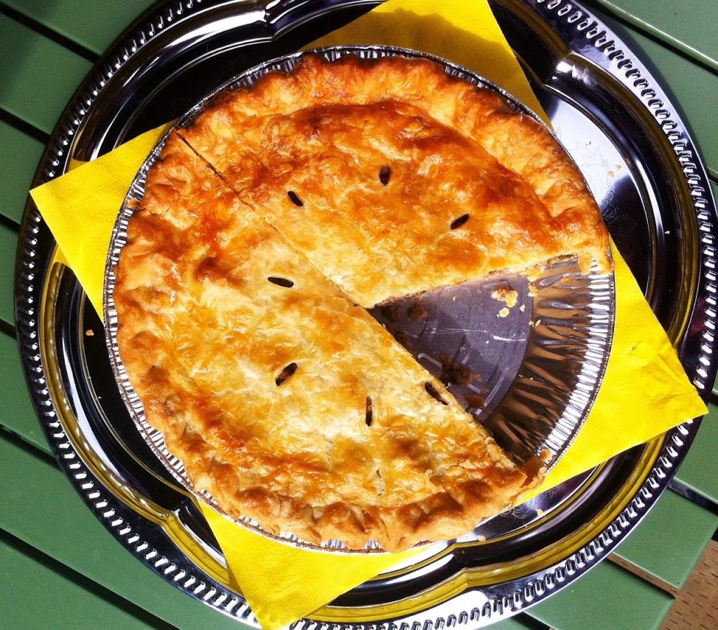 Lime and Moon Pie Company | 400 Bowen Island Trunk Rd, Bowen Island, BC V0N 1G2, Canada | Phone: (778) 998-6426