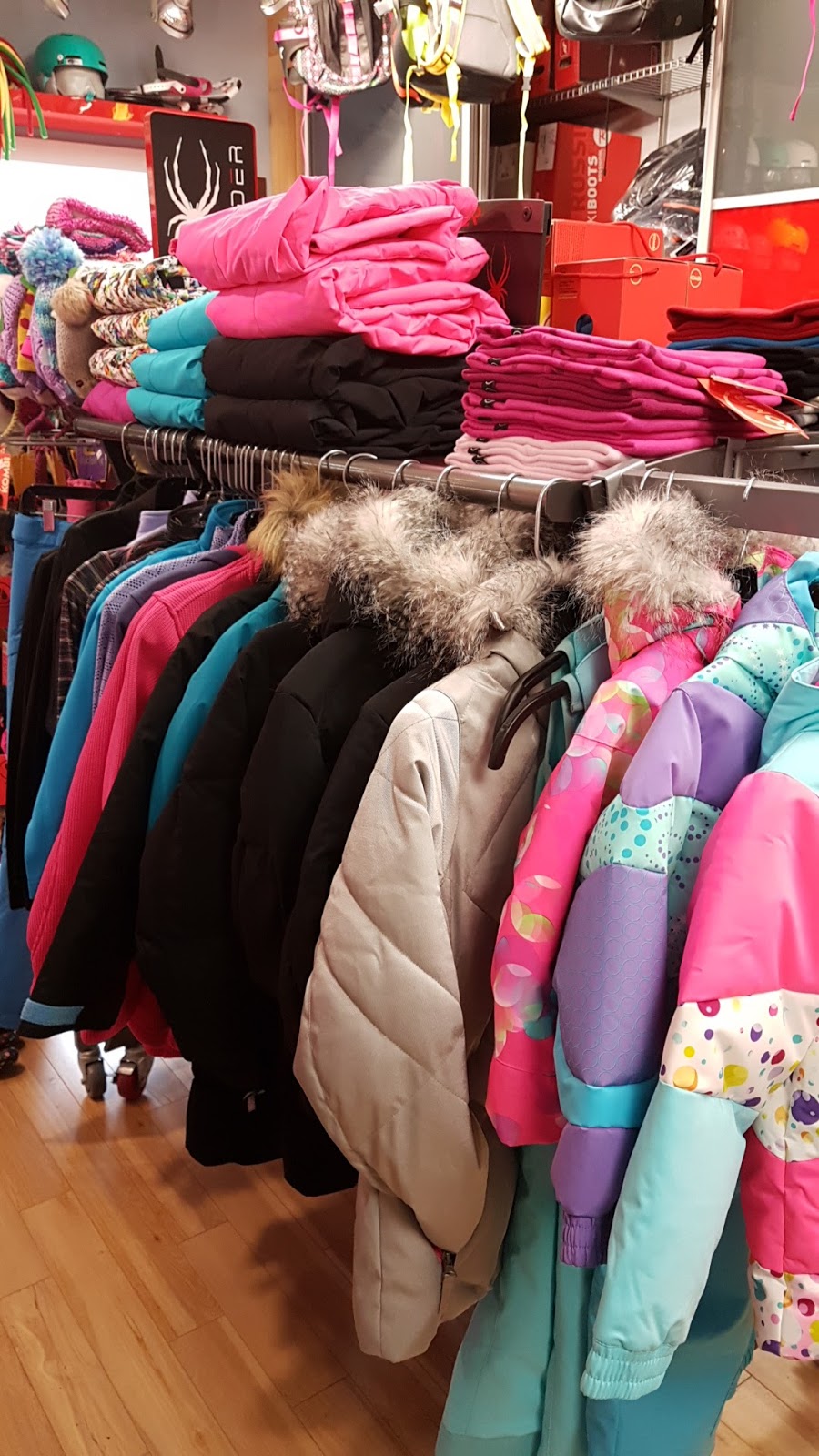 Le Spécialiste Du Ski | 630 Rue de la Visitation, Saint-Charles-Borromée, QC J6E 4P6, Canada | Phone: (450) 867-1888