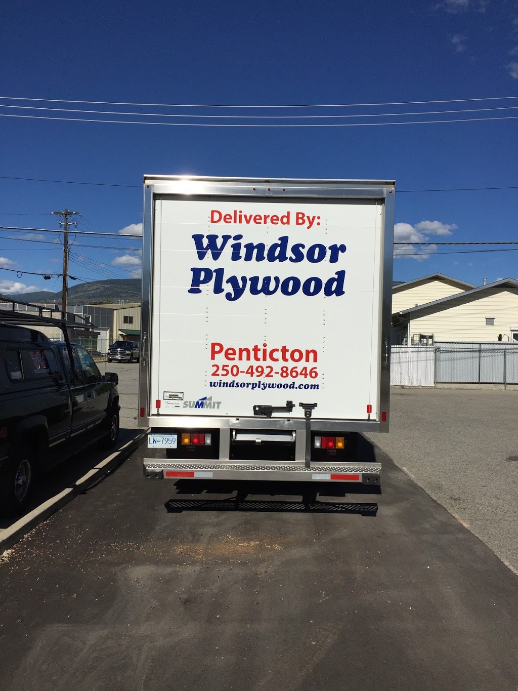 Windsor Plywood Penticton | 174 Industrial Pl, Penticton, BC V2A 7C8, Canada | Phone: (250) 492-8646