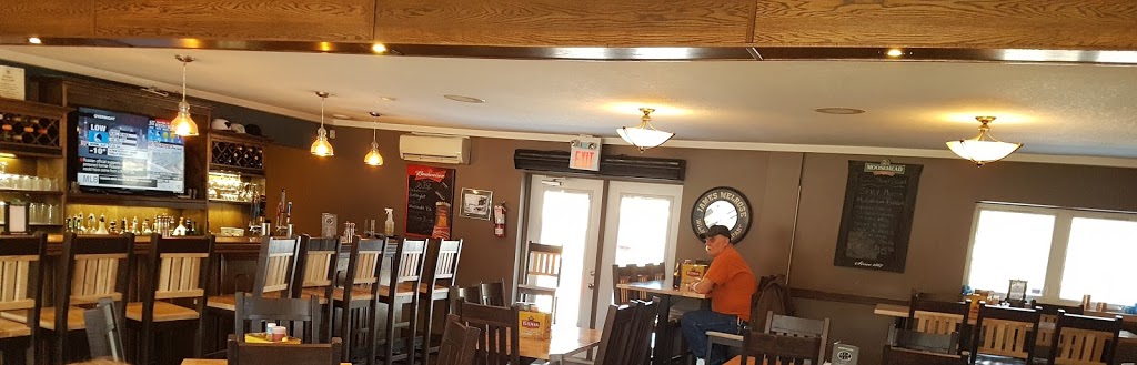 Jemstones Bar and Grill | 47 Elora St S, Clifford, ON N0G 1M0, Canada | Phone: (519) 327-5367