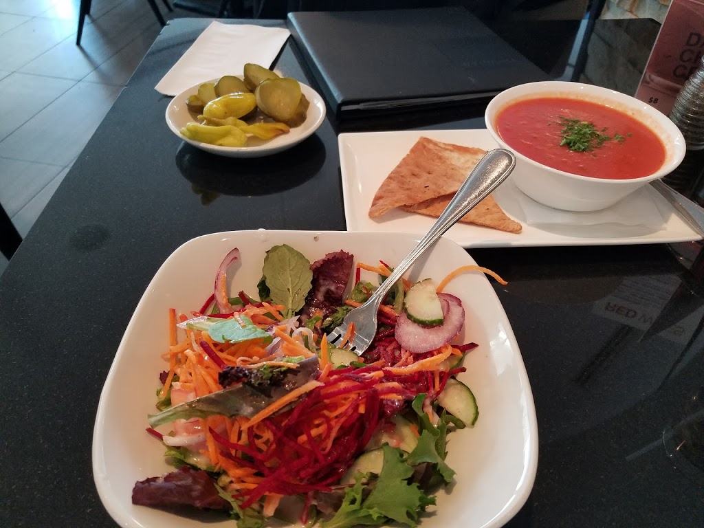 Me Va Me | 9302 Bathurst St, Maple, ON L6A 4N9, Canada | Phone: (905) 417-5676