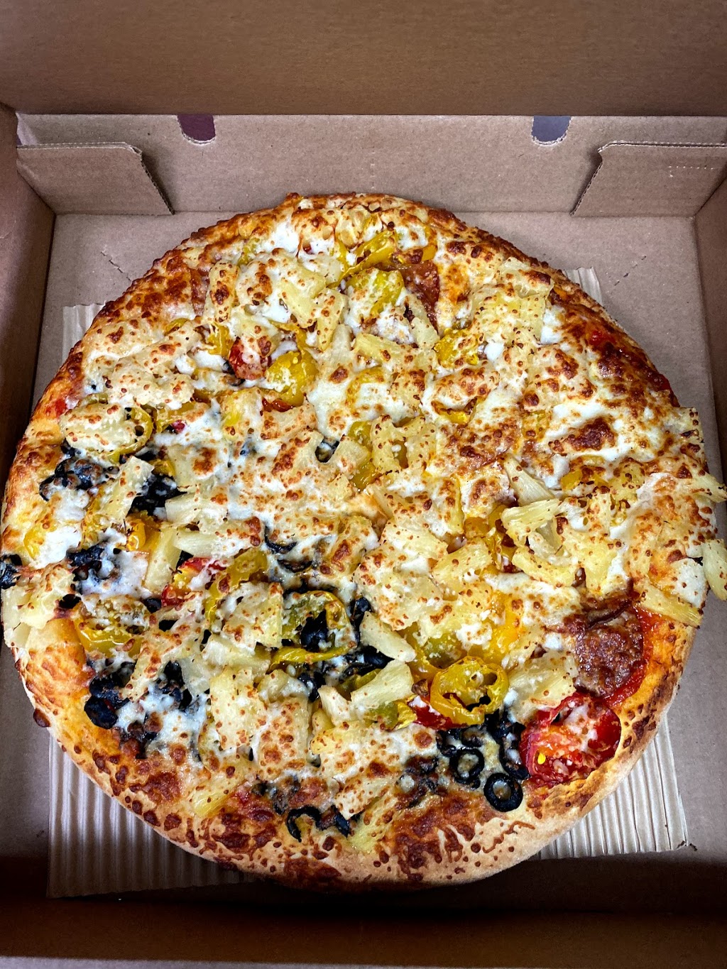 Reginos Pizza | 10 Fincham Ave Unit 104, Markham, ON L3P 4C8, Canada | Phone: (905) 472-6002