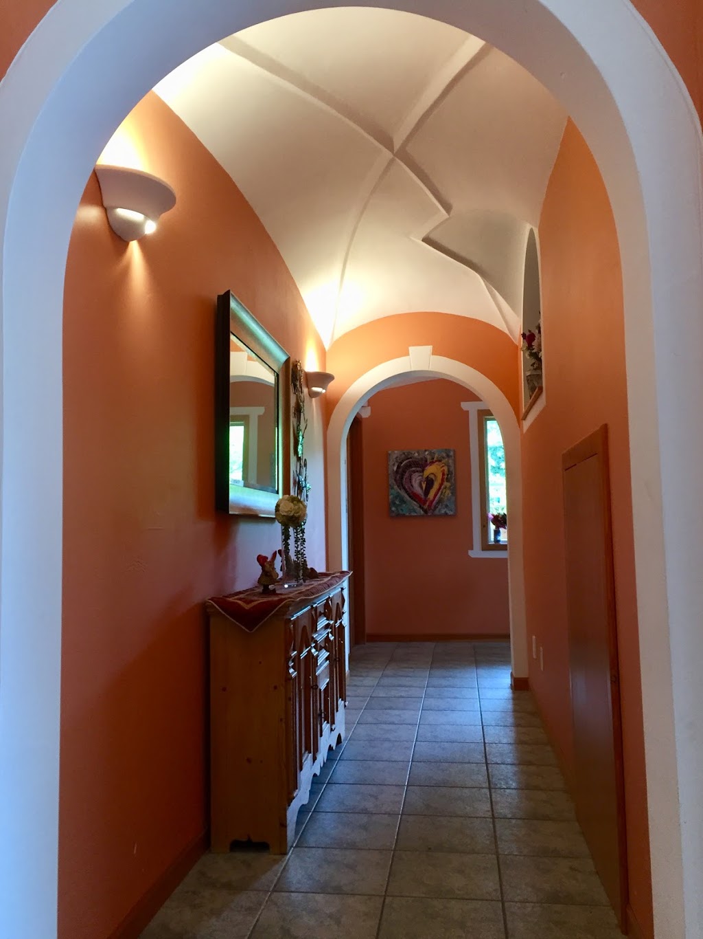 Swiss Lodge B&B | 2190 30 St NE, Salmon Arm, BC V1E 3G9, Canada | Phone: (250) 833-6191