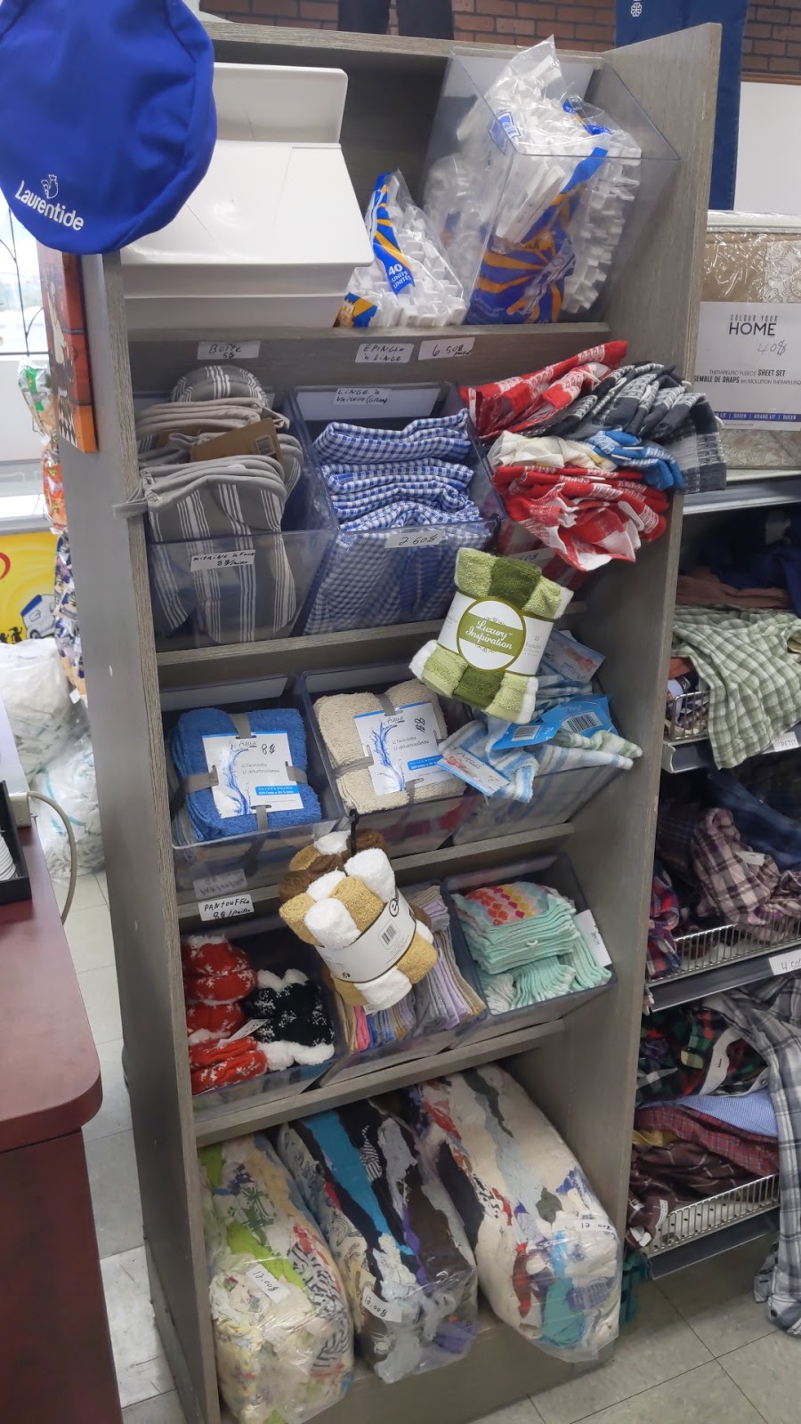 Surplus Économiques LEssentiel Économique | 105 Rue Principale, Sainte-Hénédine, QC G0S 2R0, Canada | Phone: (418) 504-0577