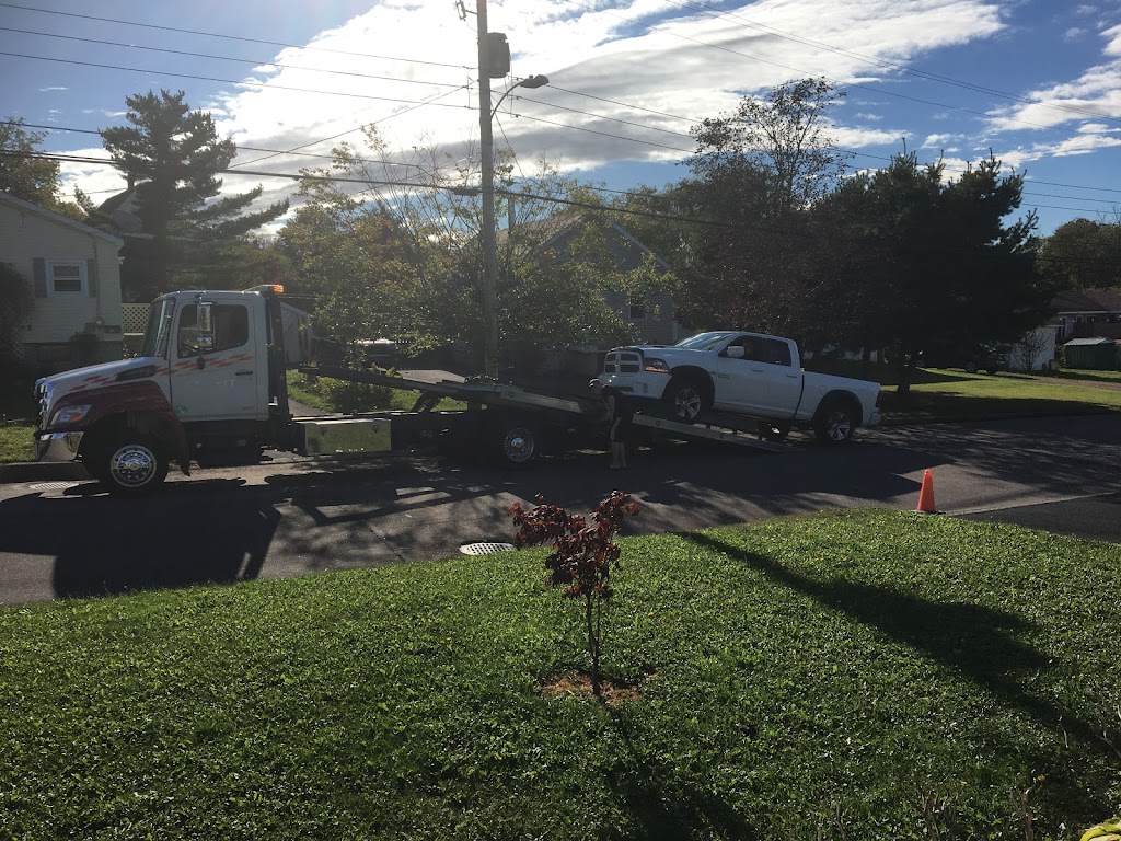 DC Towing | 52 Academy St, Amherst, NS B4H 3J2, Canada | Phone: (902) 669-0919