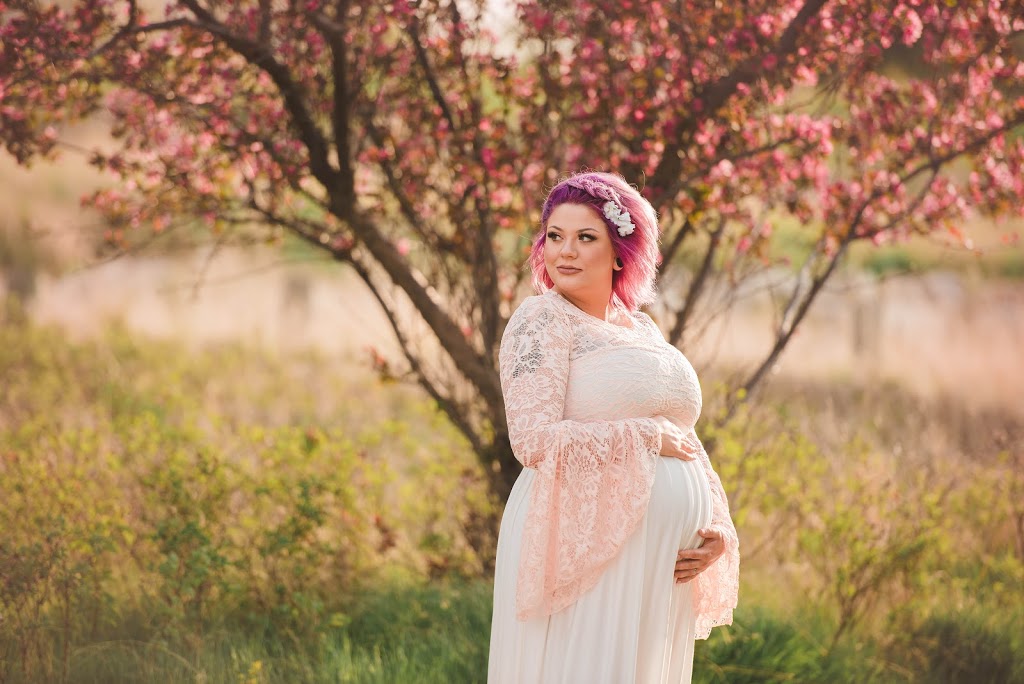 Christan Barker Photography | 424 10 Ave SE, Weyburn, SK S4H 2A1, Canada | Phone: (306) 861-6879