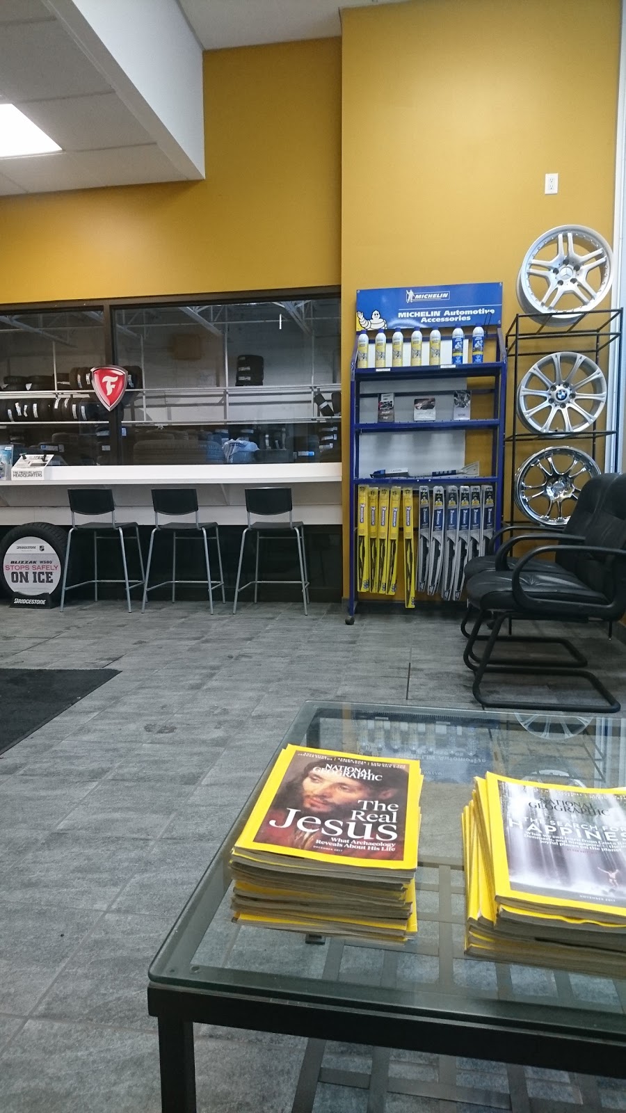 Dufferin Motors & Tires | 2325 St Clair Ave W, Toronto, ON M6N 1K9, Canada | Phone: (416) 789-3238