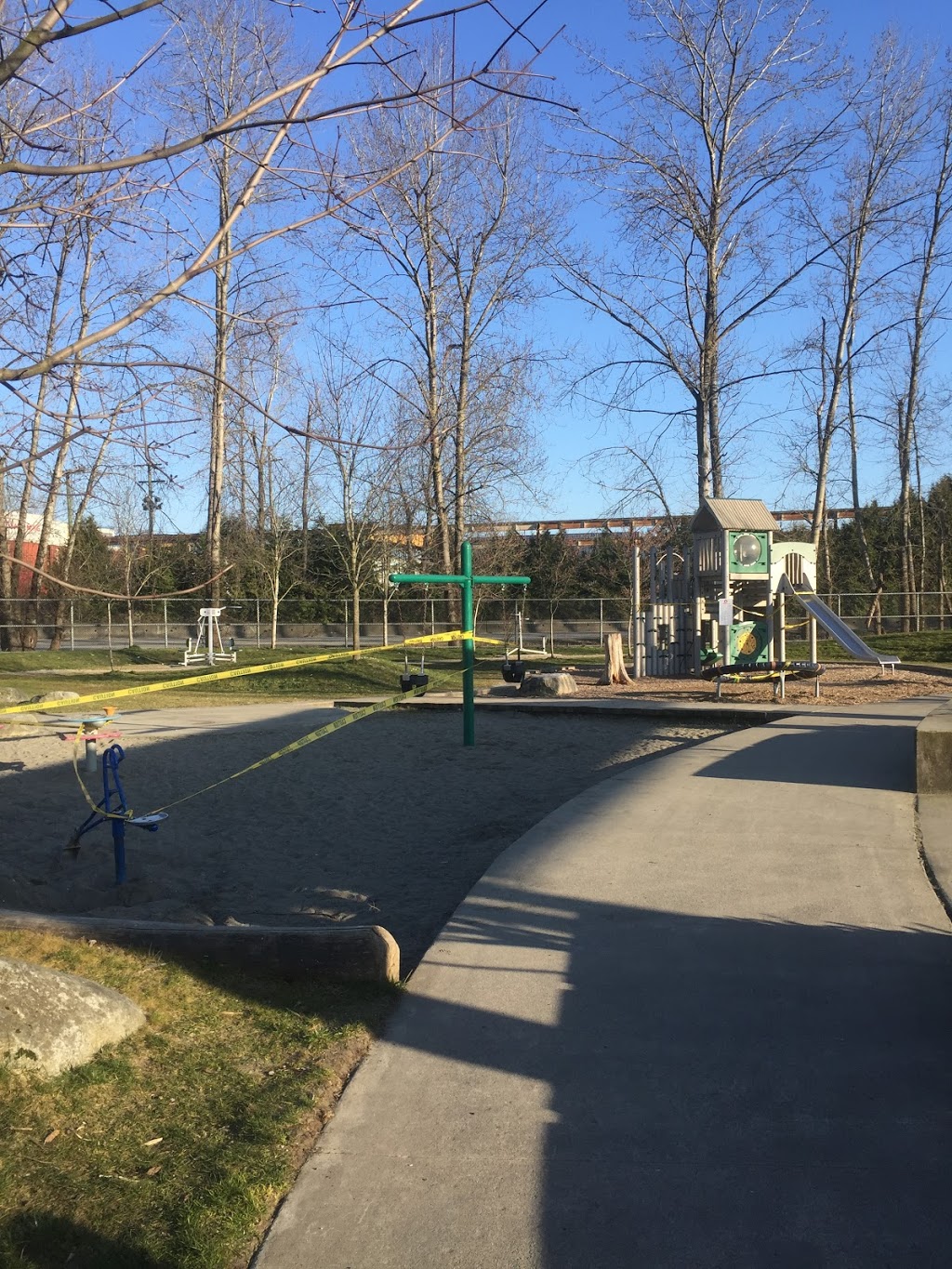 Old Schoolhouse Park | 518 Ewen Ave, New Westminster, BC V3M 5B1, Canada | Phone: (604) 521-3711