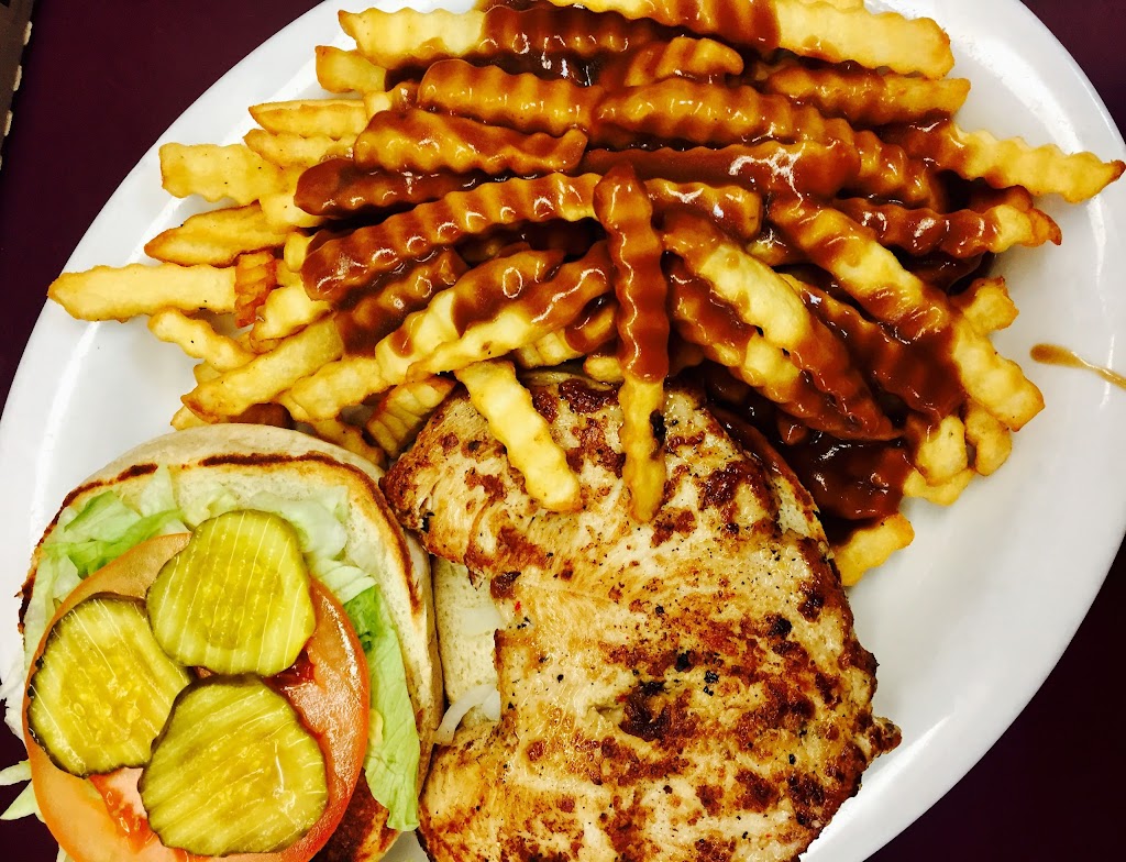 Rainbow Cafe & Grill | 4407 45a Ave, Rocky Mountain House, AB T4T 1P4, Canada | Phone: (403) 845-3666