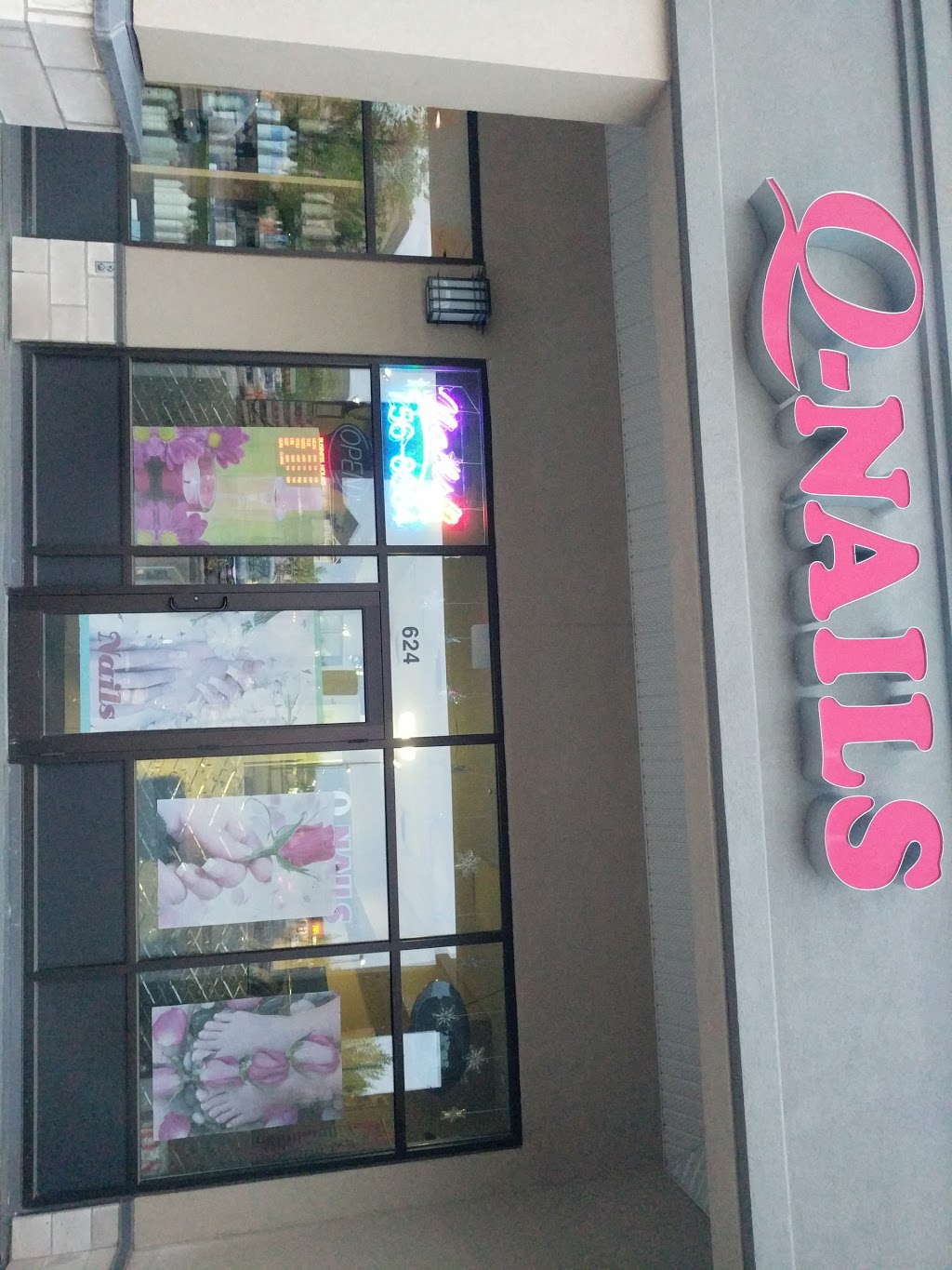 Q Nails | 624 Riverbend Square NW, Edmonton, AB T6R 2E3, Canada | Phone: (780) 756-8884