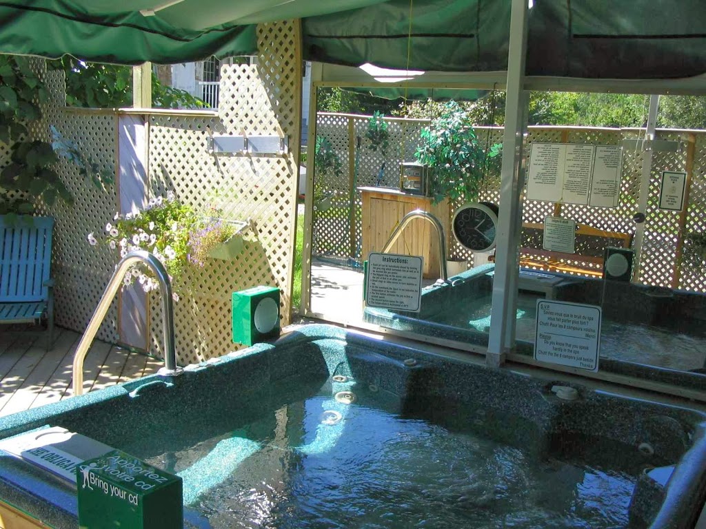 Camping Juneau | 153 Chemin du Lac, Saint-Augustin-de-Desmaures, QC G3A 1W7, Canada | Phone: (418) 871-9090
