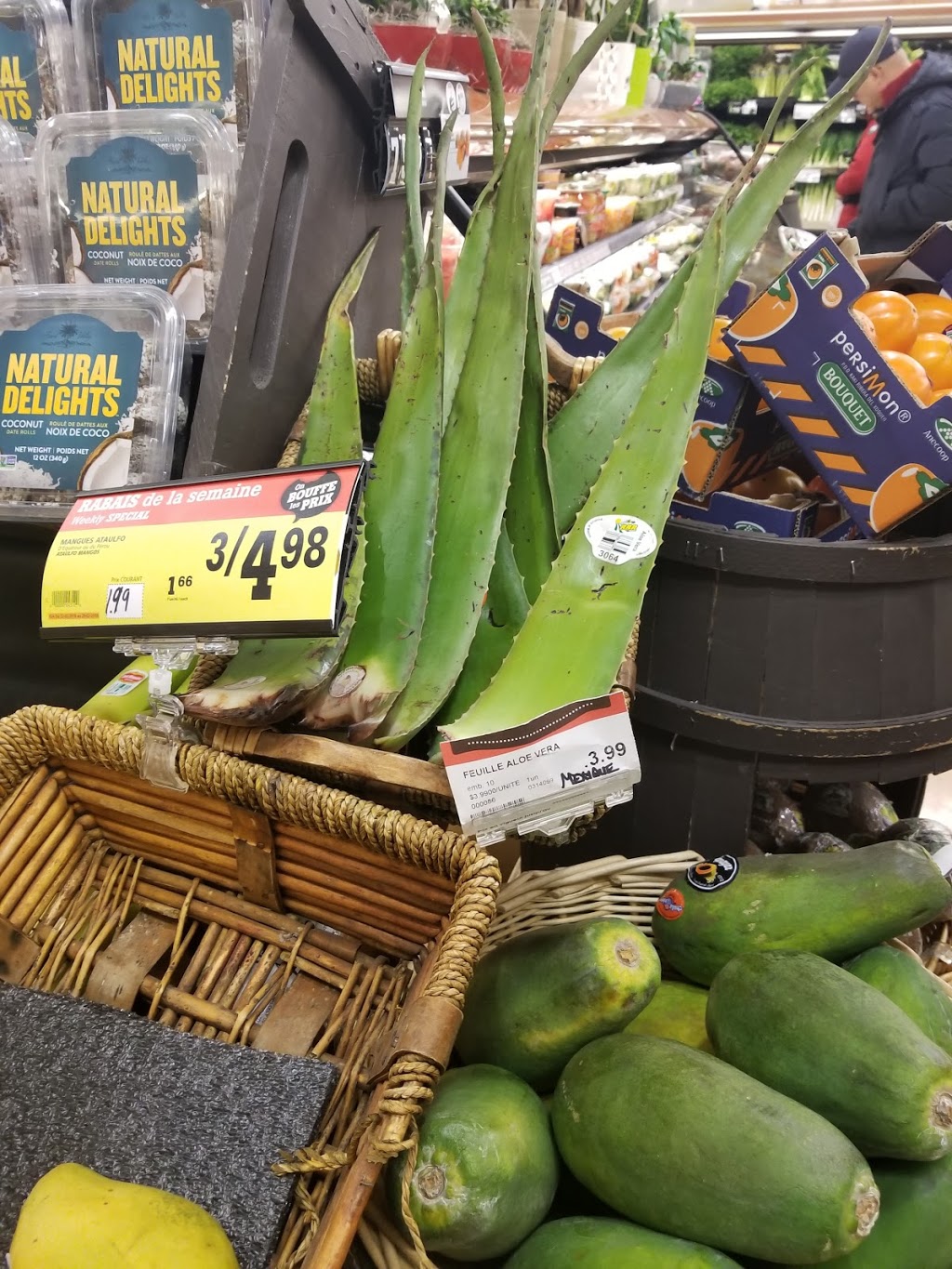IGA St-Joseph | 425 Boulevard Saint-Joseph, Gatineau, QC J8Y 3Z8, Canada | Phone: (819) 770-9131