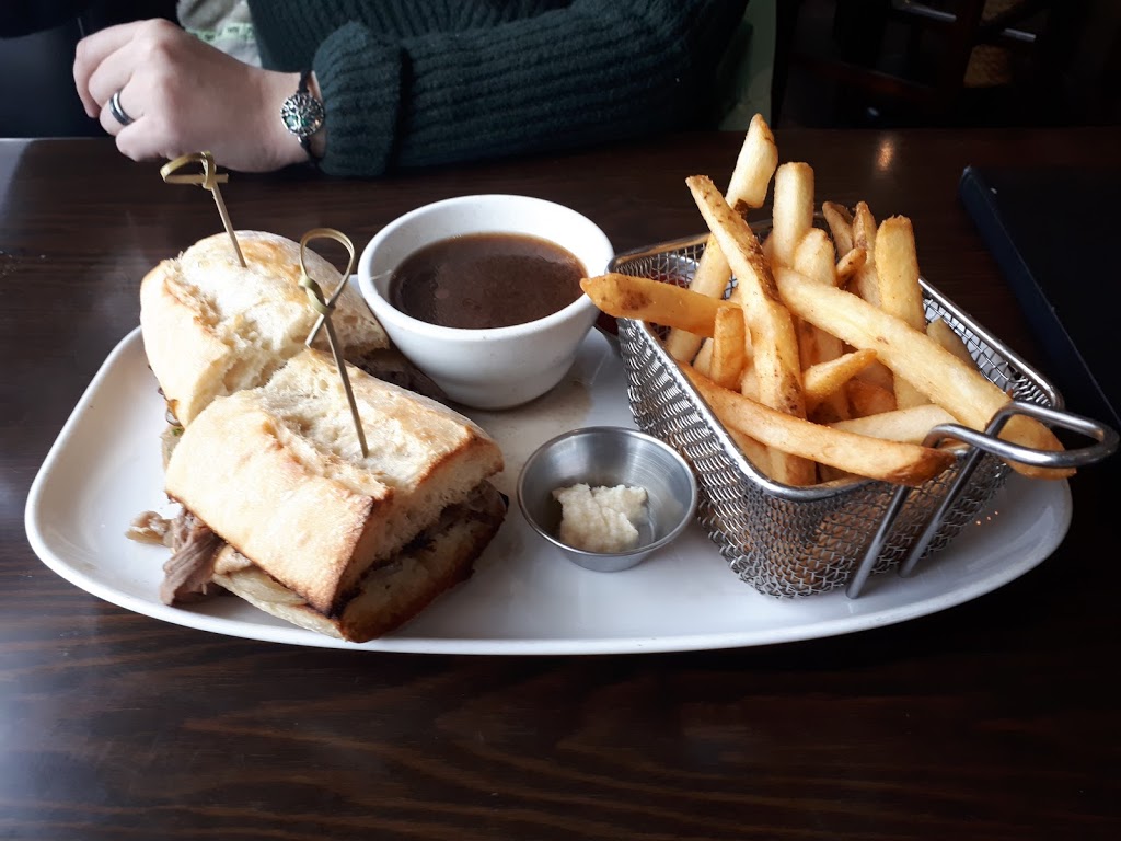 Catch Kitchen + Bar | 200-3866 Bayview St, Richmond, BC V7E 4R7, Canada | Phone: (604) 284-1222