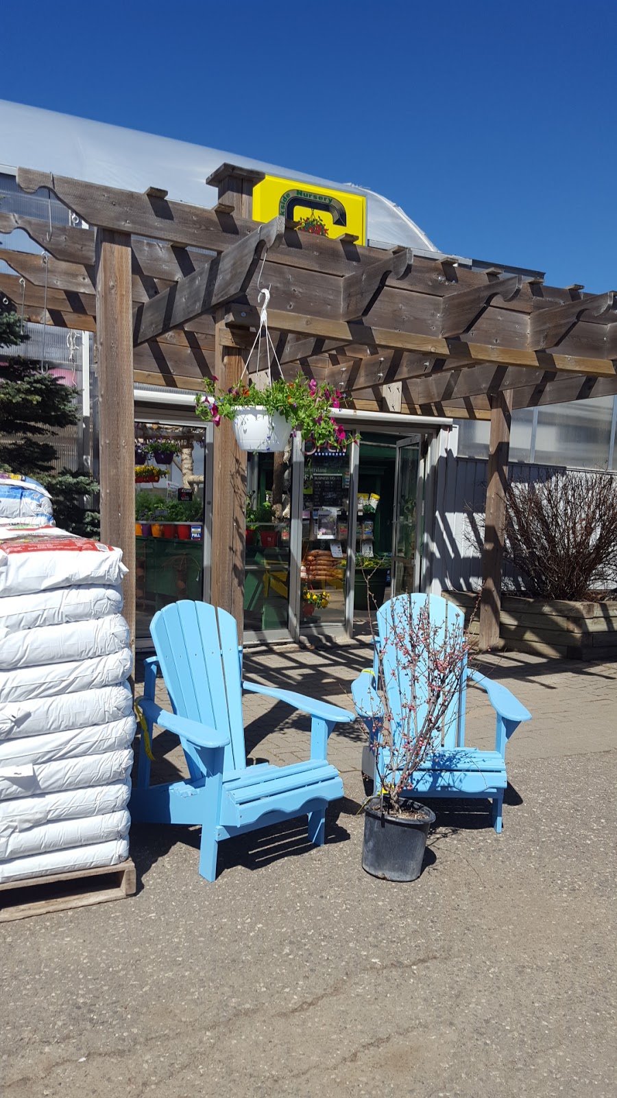 Creekside Nursery & Garden Centre | 683 Woodcrest Rd, Thunder Bay, ON P7G 1J2, Canada | Phone: (807) 767-6900