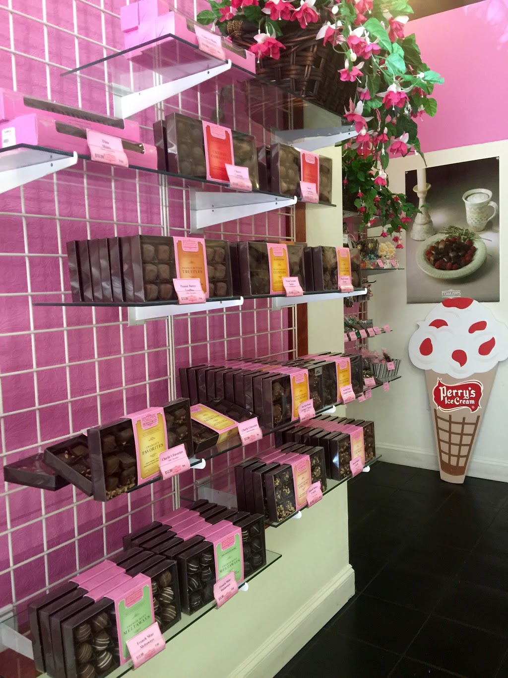 Fowlers Chocolates | 746 Elmwood Ave, Buffalo, NY 14222, USA | Phone: (716) 885-2183