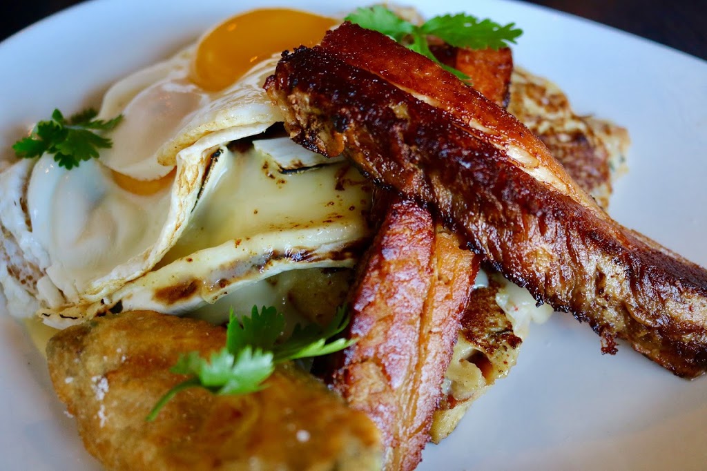 Patrons Bar & Grill | 27 Dellridge Ln #105, Bedford, NS B4A 0H1, Canada | Phone: (902) 829-8888