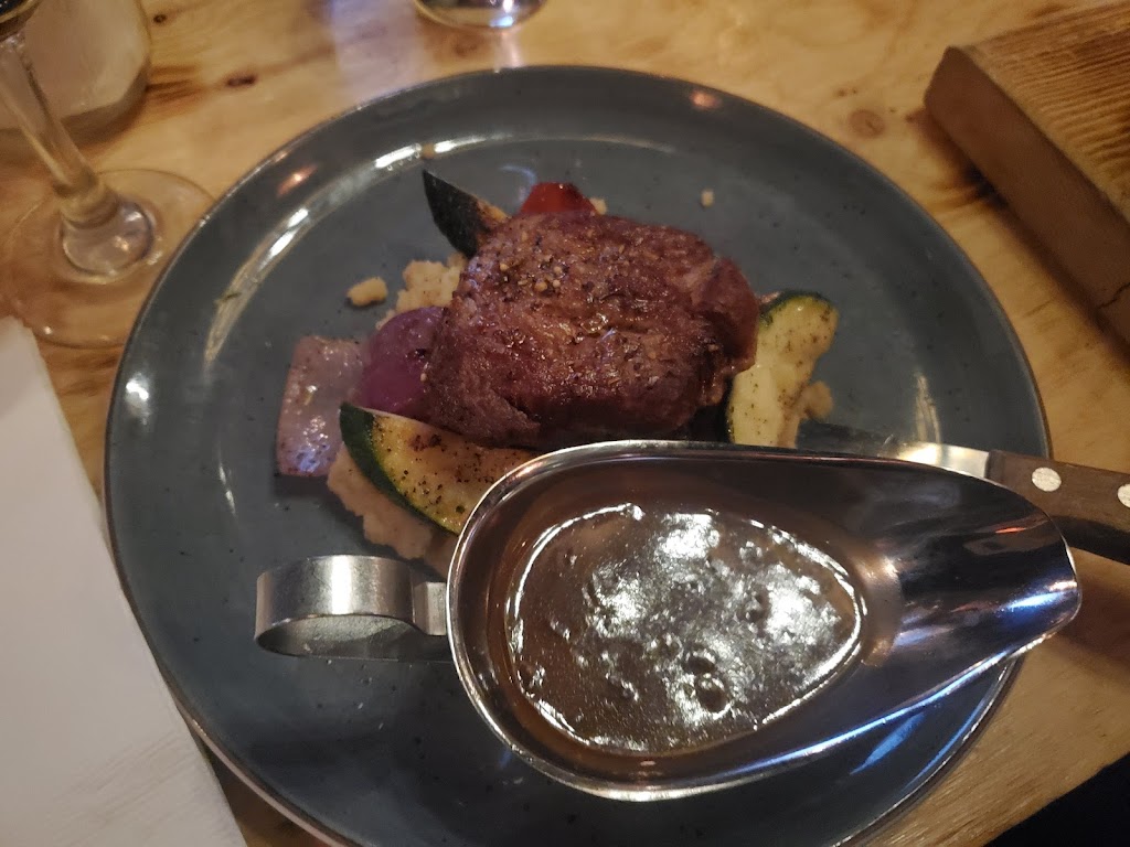 La Taverne | 3003 Boul. le Carrefour, Laval, QC H7P 5X9, Canada | Phone: (450) 681-0576