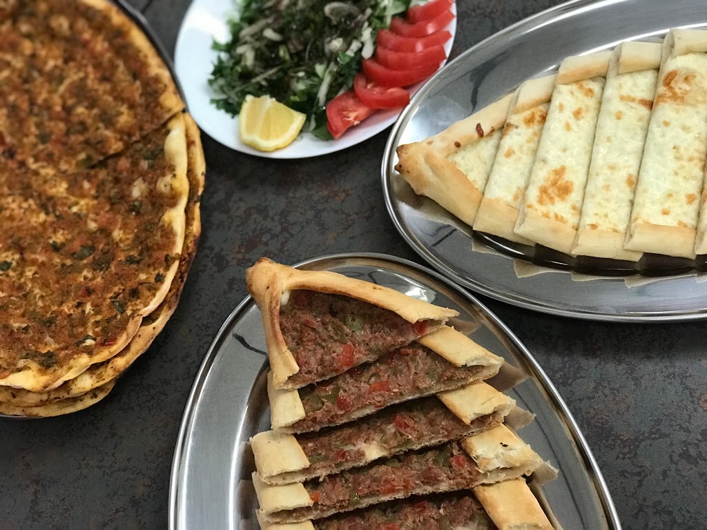 Gaziantep Lahmacun | 5047 Boulevard Couture, Saint-Léonard, QC H1R 3B9, Canada | Phone: (514) 955-2828