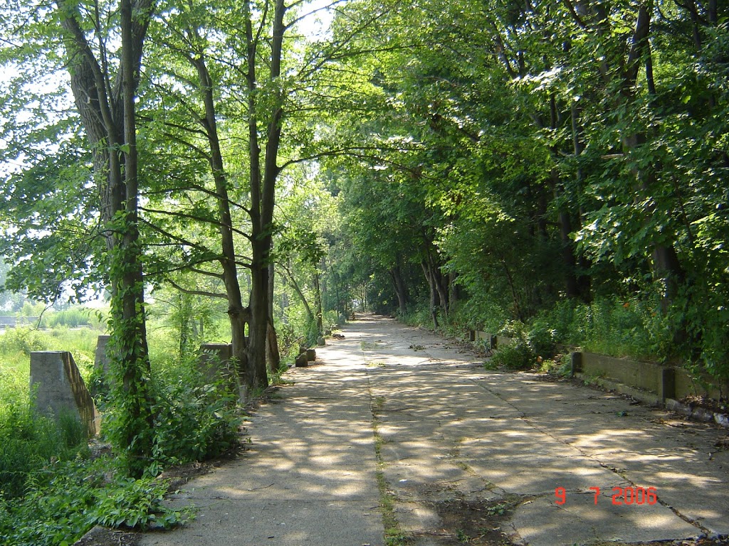 Waverly Beach Park | 271 Helena St, Fort Erie, ON L2A 5Z7, Canada