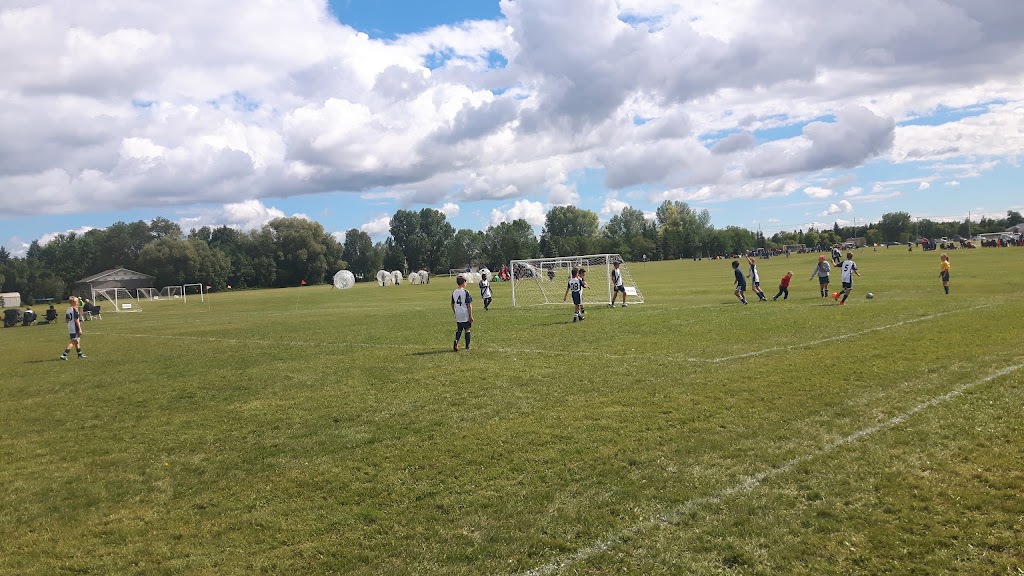 Baseball & Soccer Complex | 3412 Raleigh St, East Saint Paul, MB R2E 1B9, Canada | Phone: (204) 654-9496