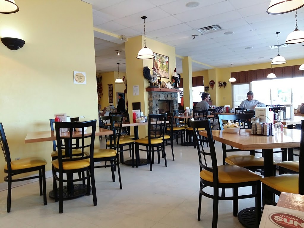 The Roosteraunt | 60 Lombard St, Smiths Falls, ON K7A 5K2, Canada | Phone: (613) 283-7151