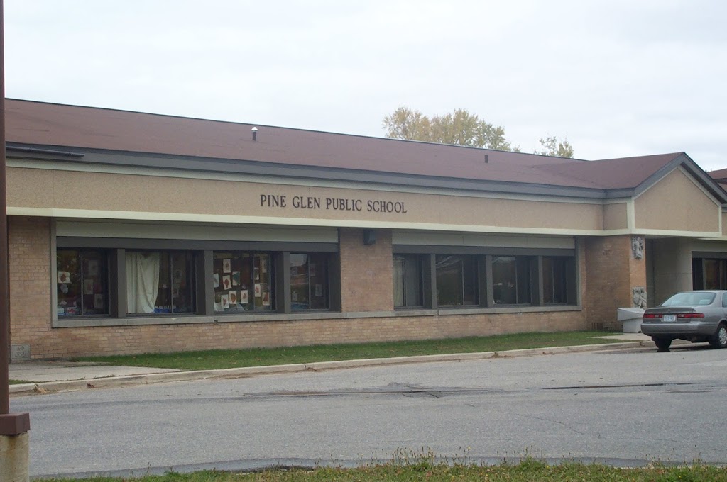 Pine Glen Public School | 126 West Rd., Huntsville, ON P1H 1M5, Canada | Phone: (705) 789-4791