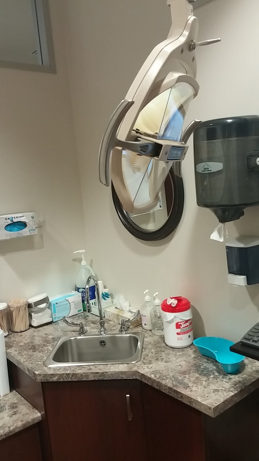 Argyle Associates Oral & Maxillofacial Surgery - Orleans | 750 Taylor Creek Dr, Orléans, ON K4A 0Z9, Canada | Phone: (613) 778-8888