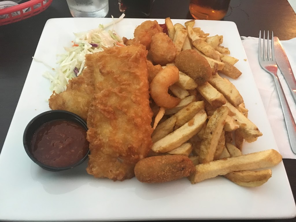 Saltys Fish & Chips | 1008 Craigflower Rd, Victoria, BC V9A 1Z8, Canada | Phone: (250) 477-6555