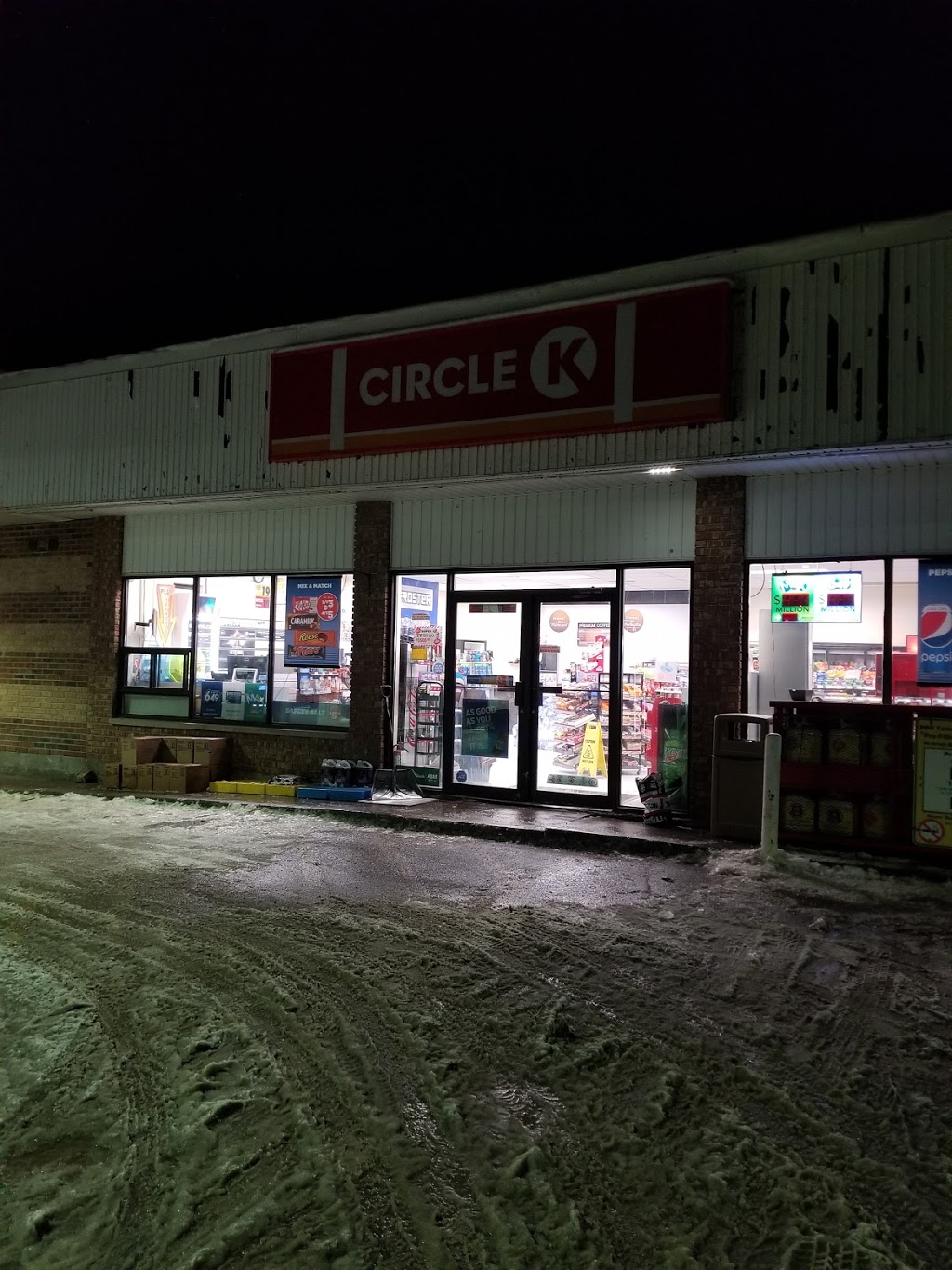 ESSO CIRCLE K | 30 Victoria St S, Tweed, ON K0K 3J0, Canada | Phone: (613) 478-5900