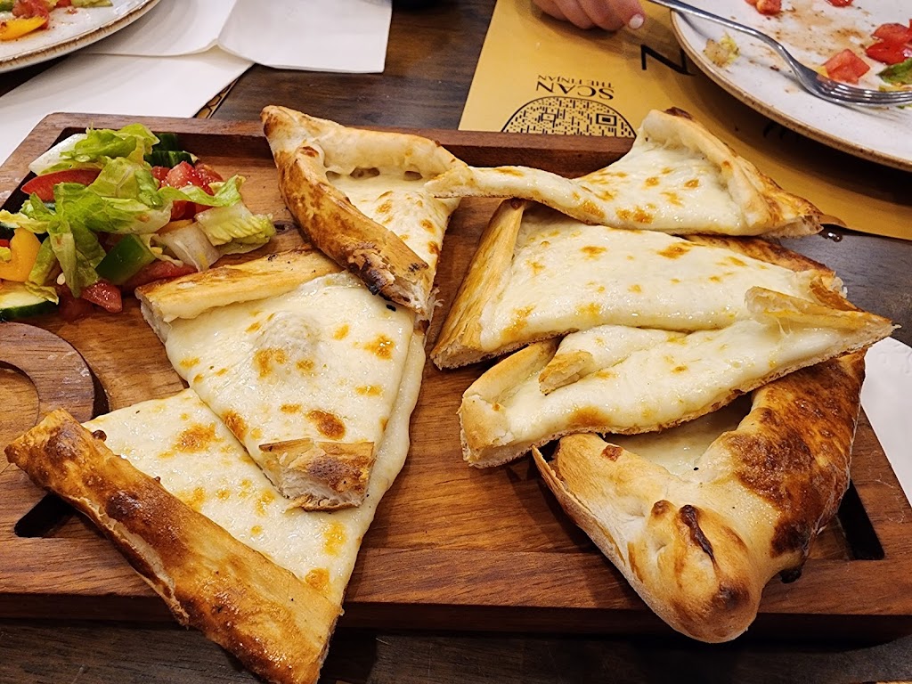 Finjan Restaurant | 2520 Postmaster Dr Unit 3, Oakville, ON L6M 0N2, Canada | Phone: (905) 465-0400