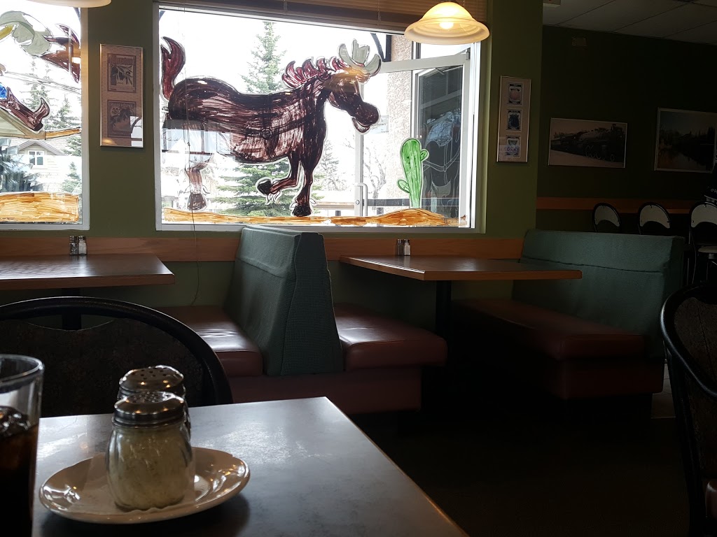 Ogden Pizza & Pub | 7401 Ogden Rd SE, Calgary, AB T2C 1B8, Canada | Phone: (403) 236-3663