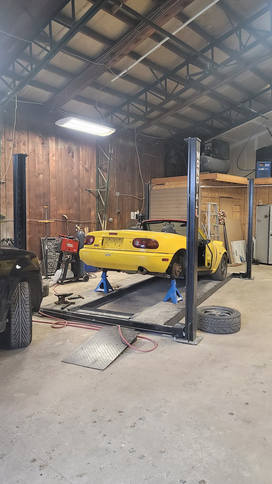 Thunder Collision | 13981 Belmont Rd, Belmont, ON N0L 1B0, Canada | Phone: (519) 773-6566