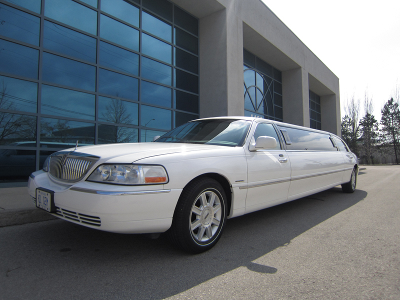 Gem Limousine | 4325 Harvester Rd Unit 18C, Burlington, ON L7L 5M4, Canada | Phone: (905) 815-9447
